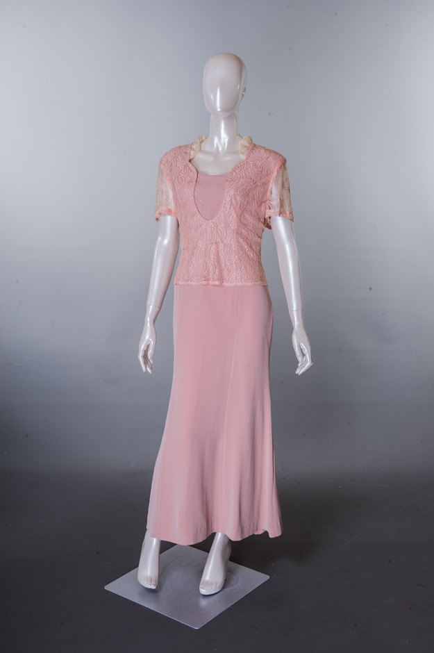 婚紗 禮服出租 | 媽媽禮服 | 媽媽服 