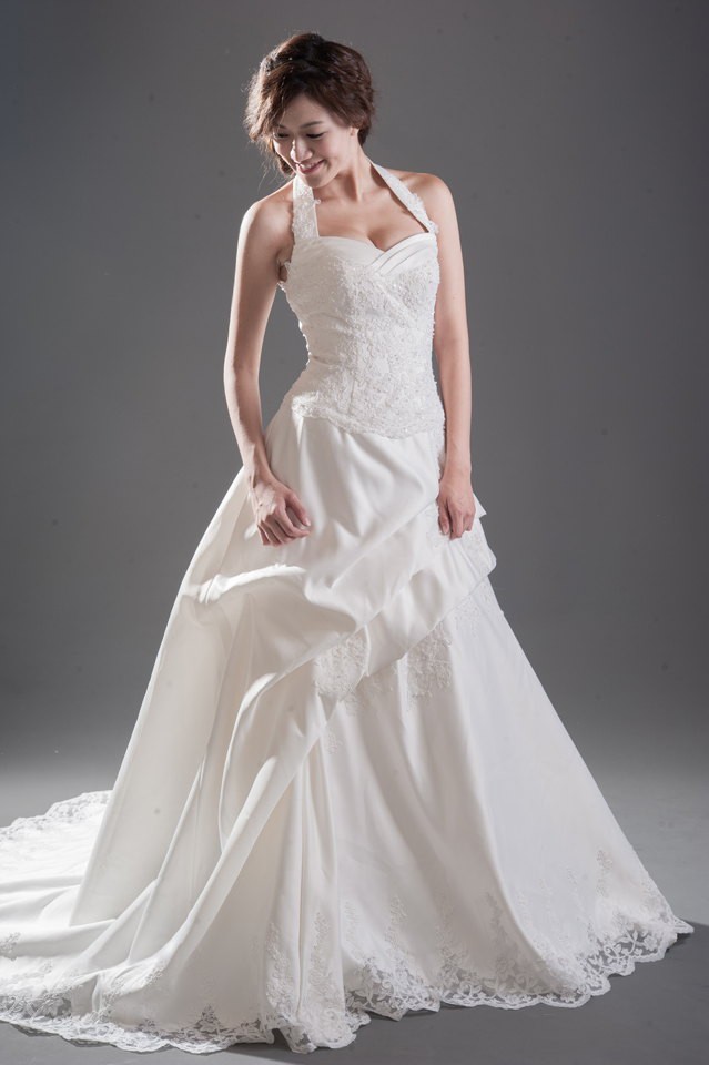 婚紗 禮服出租 | 手工白紗 | 手工婚紗 