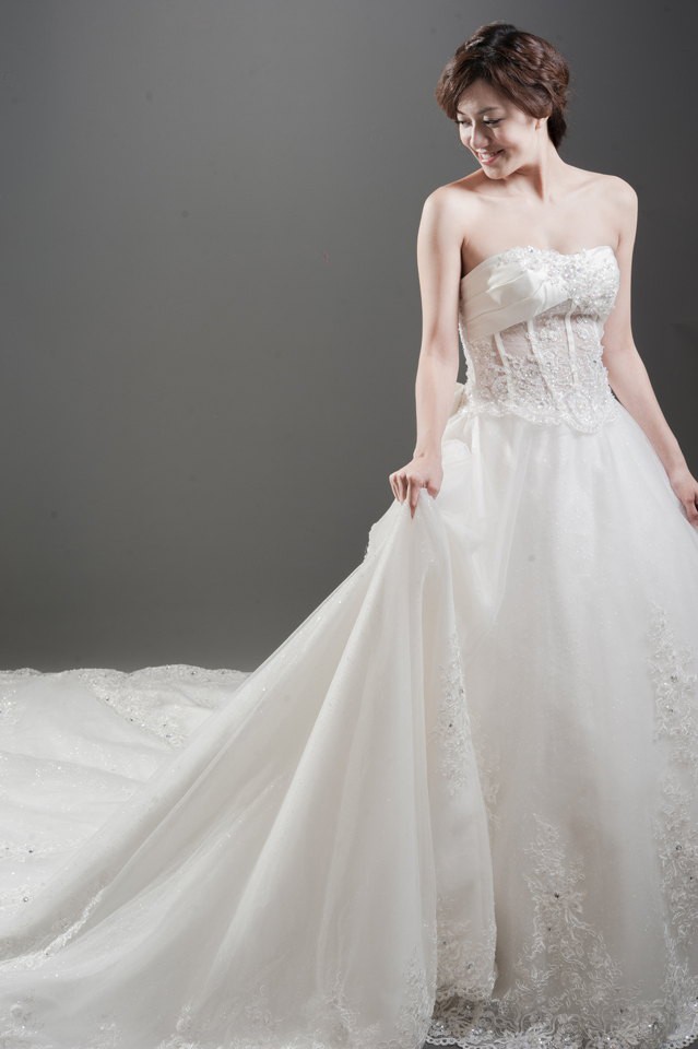 婚紗 禮服出租 | 手工白紗 | 手工婚紗 