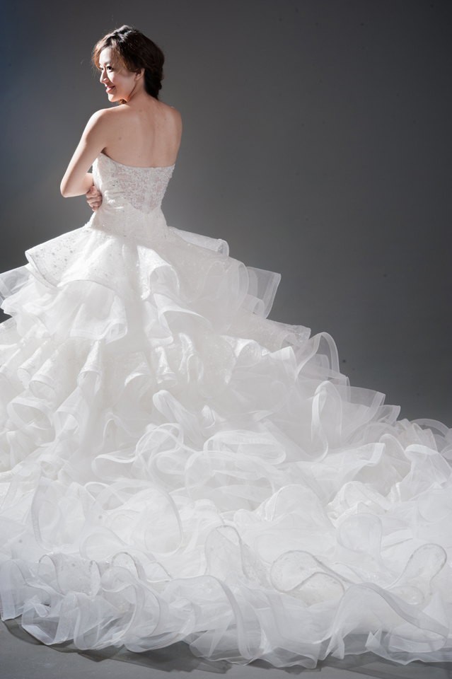 婚紗 禮服出租 | 手工白紗 | 手工婚紗 