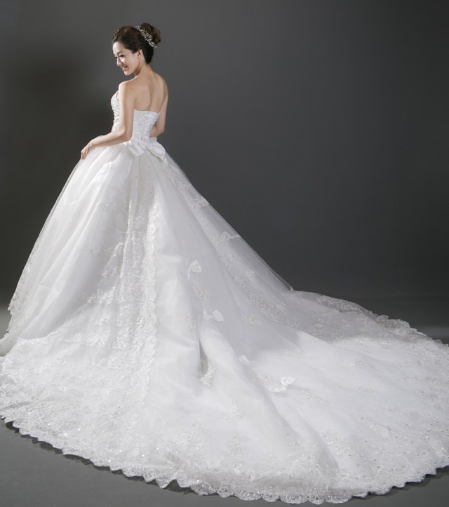 婚紗 禮服出租 | 手工白紗 | 手工婚紗 