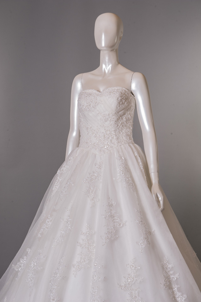 婚紗 禮服出租 | 手工白紗 | 手工婚紗 