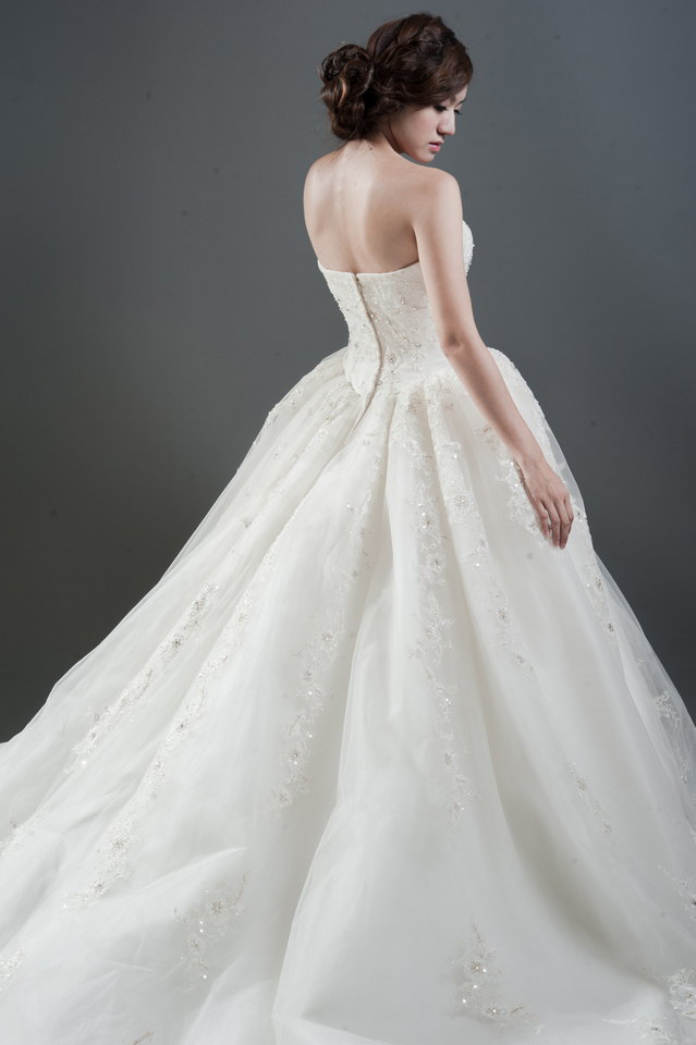 婚紗 禮服出租 | 手工白紗 | 手工婚紗 