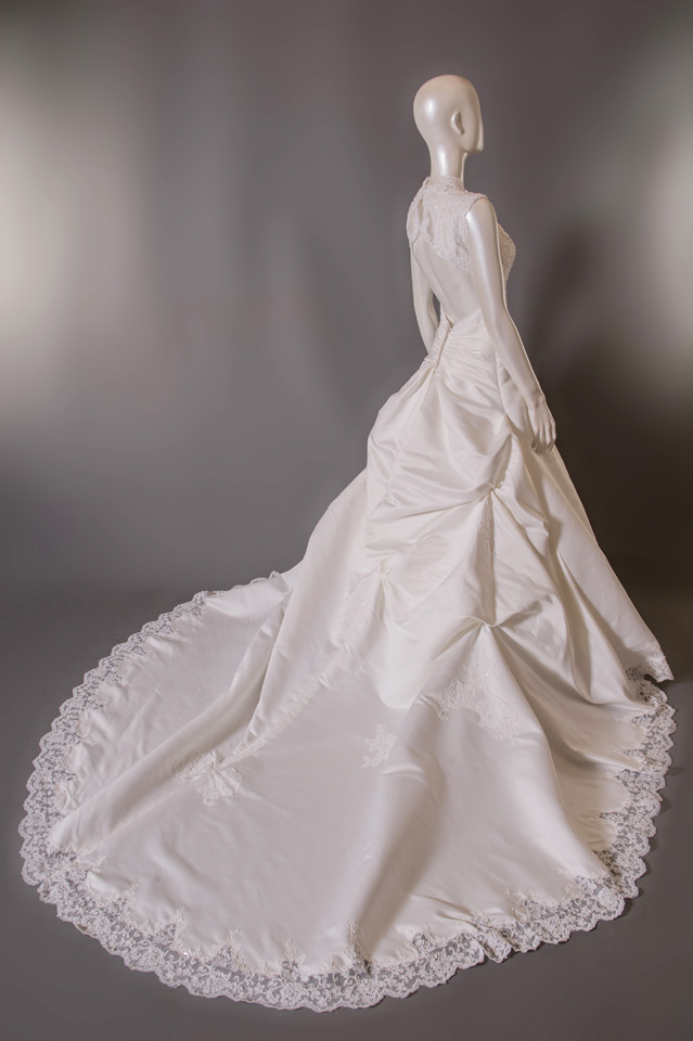 婚紗 禮服出租 | 手工白紗 | 手工婚紗 