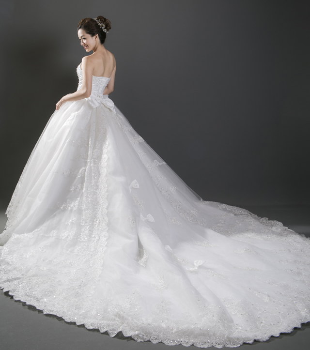 婚紗 禮服出租 | 手工白紗 | 手工婚紗 