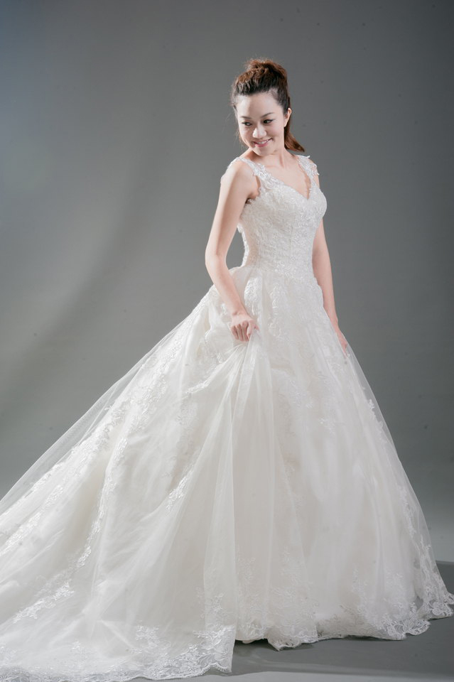 婚紗 禮服出租 | 手工白紗 | 手工婚紗 