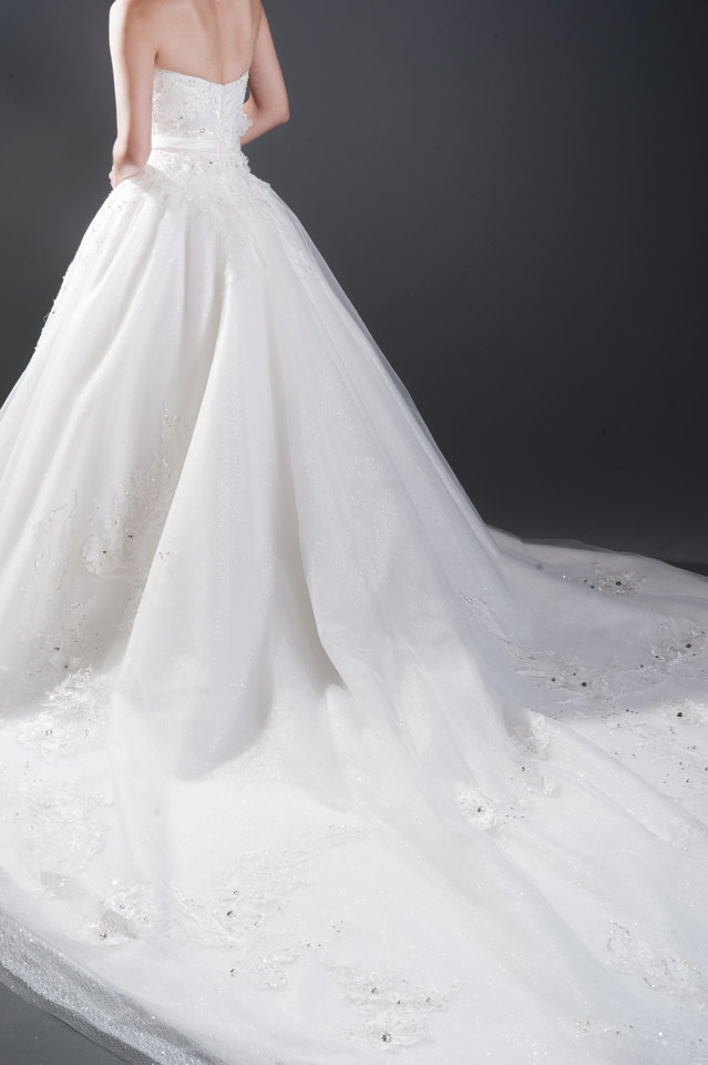婚紗 禮服出租 | 手工白紗 | 手工婚紗 